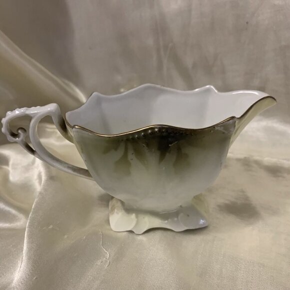 R S Prussia. Small Creamer. Floral Design. Vintage. Made in Germany. AL - Picture 4 of 7